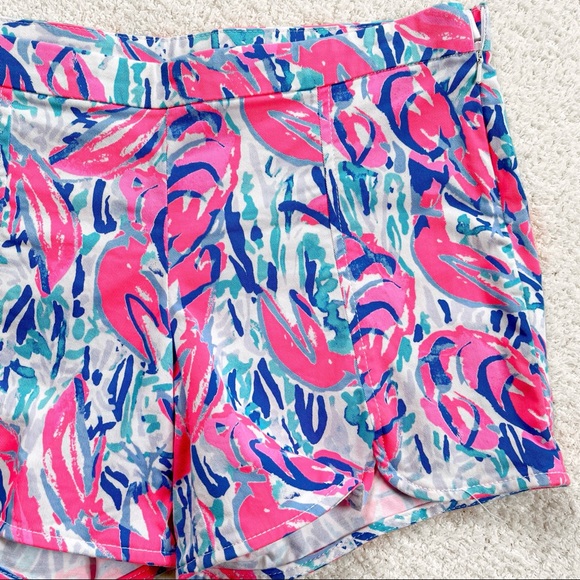 Lilly Pulitzer Hazelle Stretch Short in Cosmic Coral Cracked Up Size 2 - Picture 7 of 10
